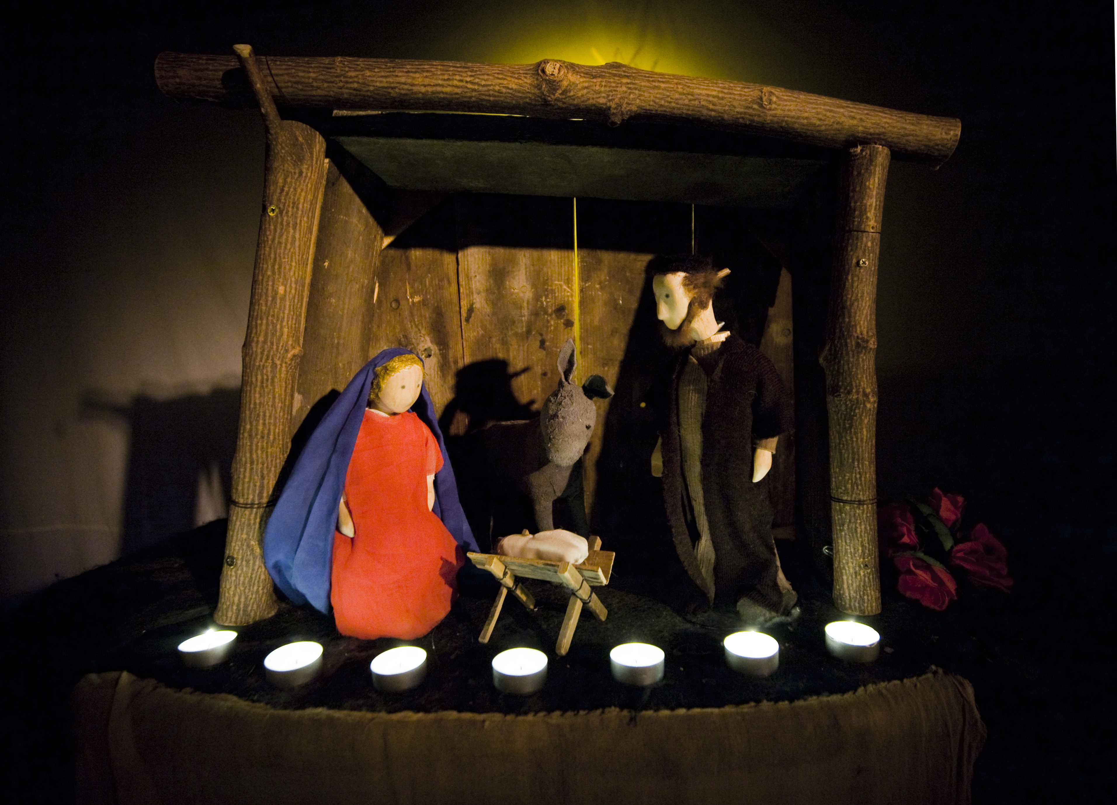 Jouluyö. Teatteri Mukamaksen esitys lapsille ja lapsenmielisille.