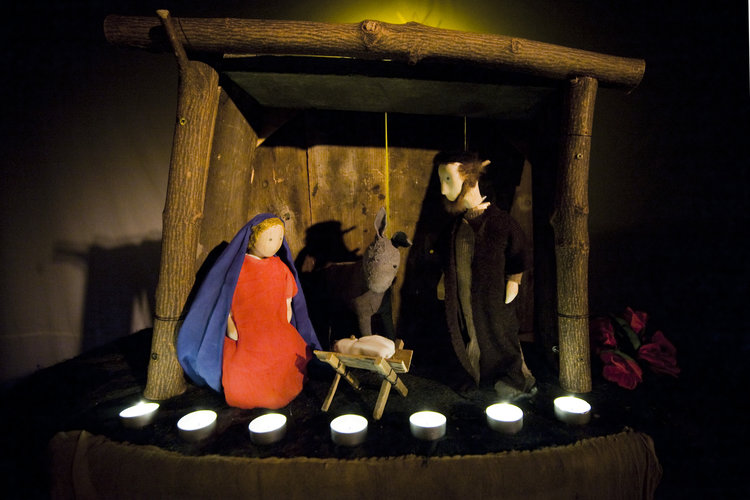 Jouluyö. Teatteri Mukamaksen esitys lapsille ja lapsenmielisille. Jouluyö. Teatteri Mukamaksen esitys lapsille ja lapsenmielisille.