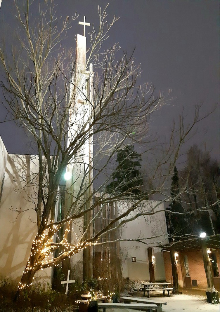 Kauniaisten kirkon torni